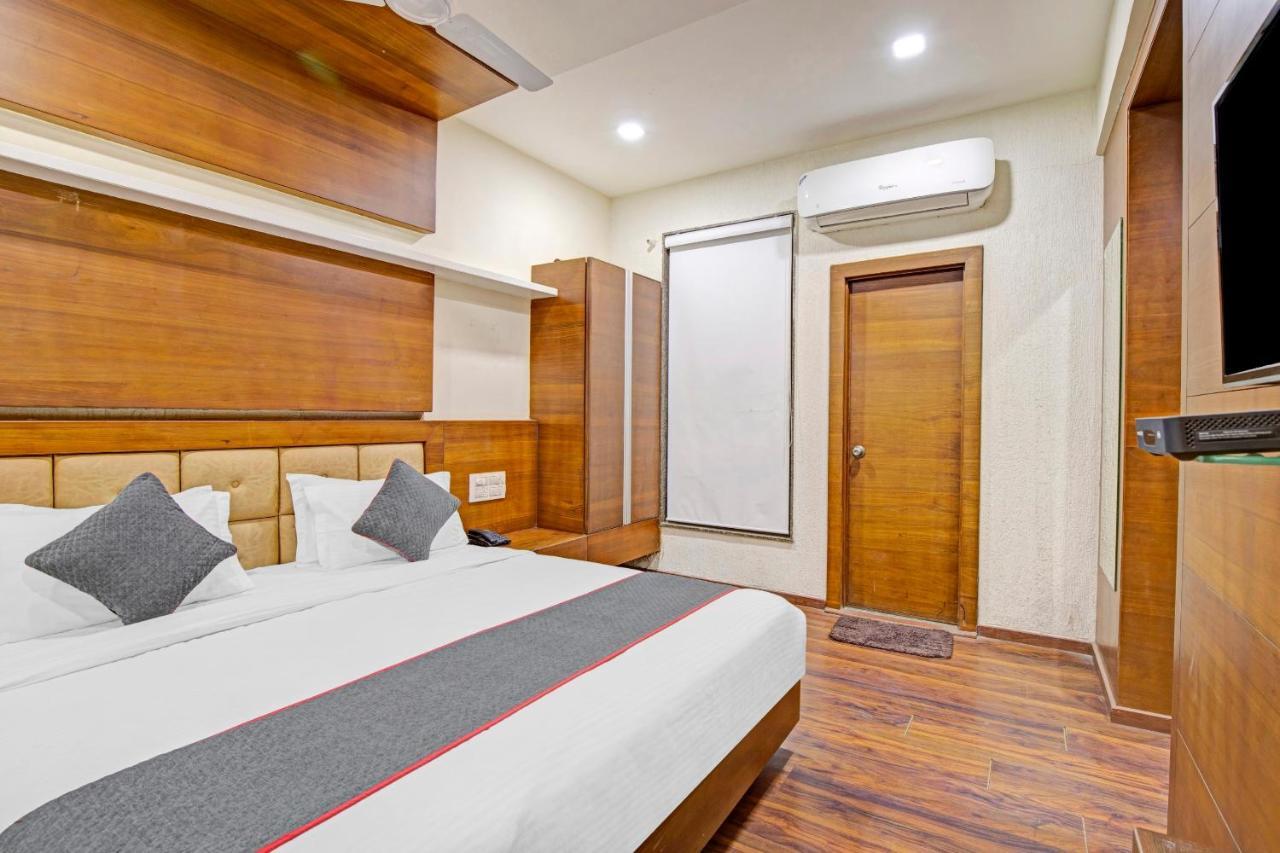 Hotel Navjivan Himatnagar Exterior foto