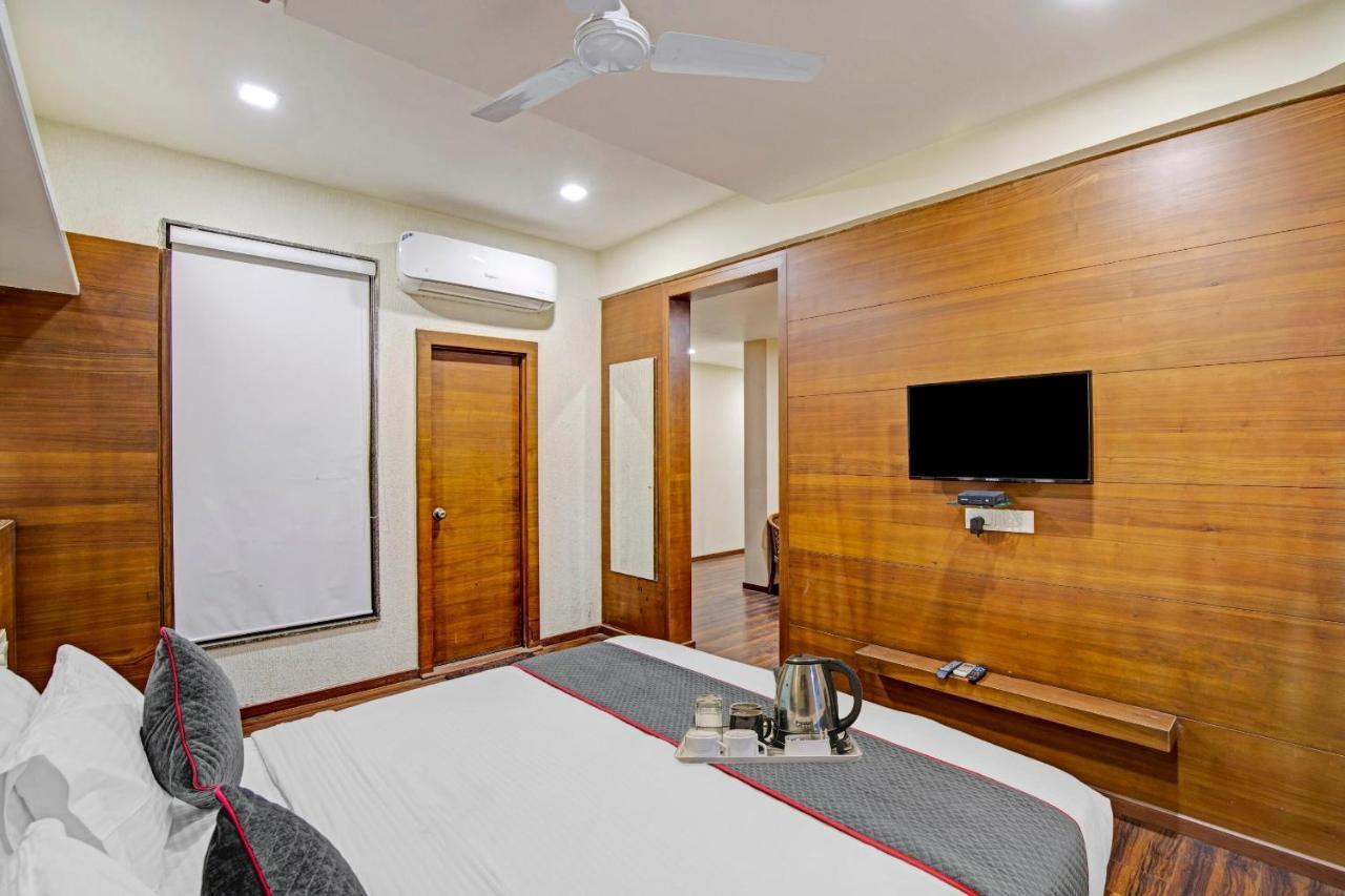 Hotel Navjivan Himatnagar Exterior foto